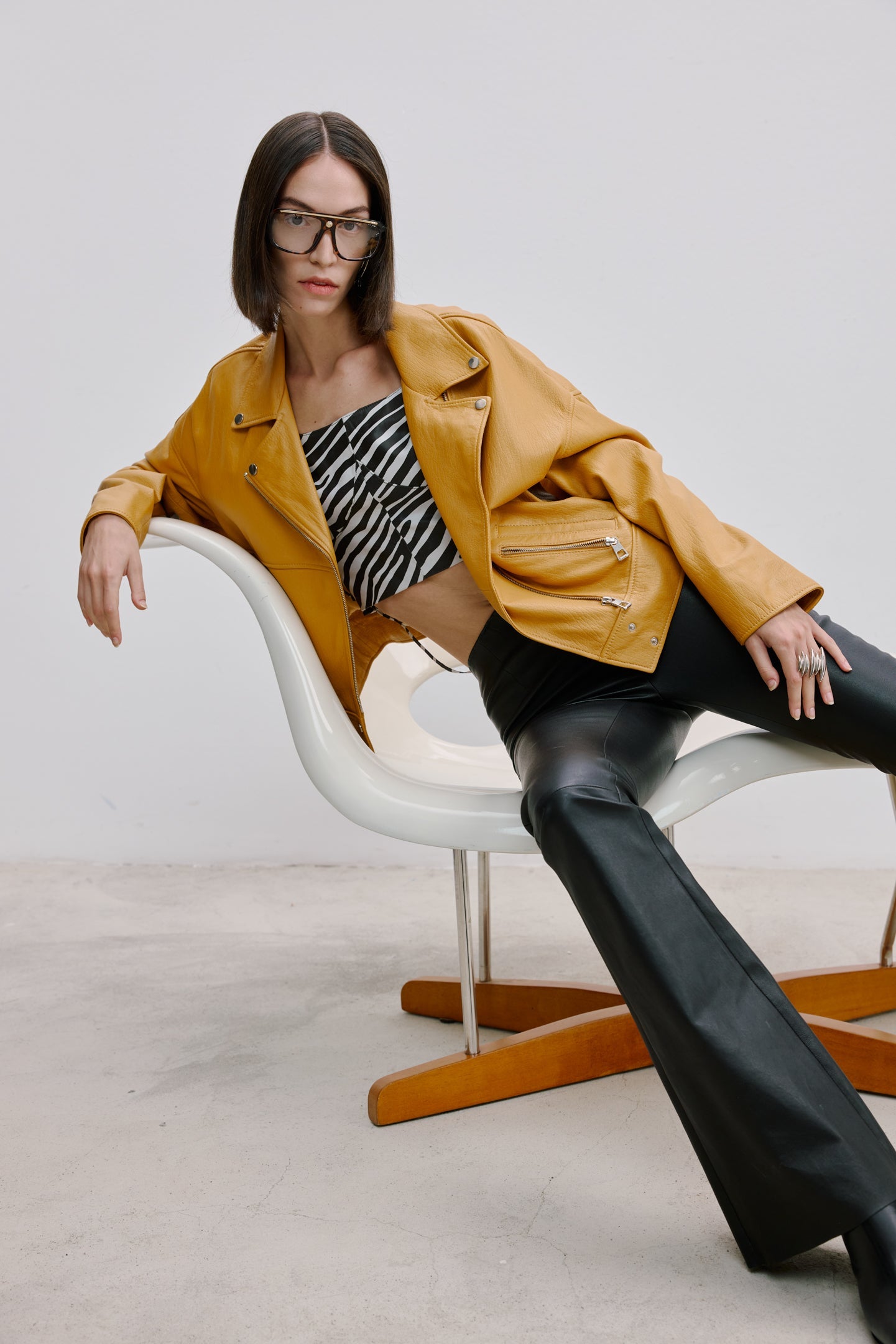 OVERSIZED LEATHER JACKET