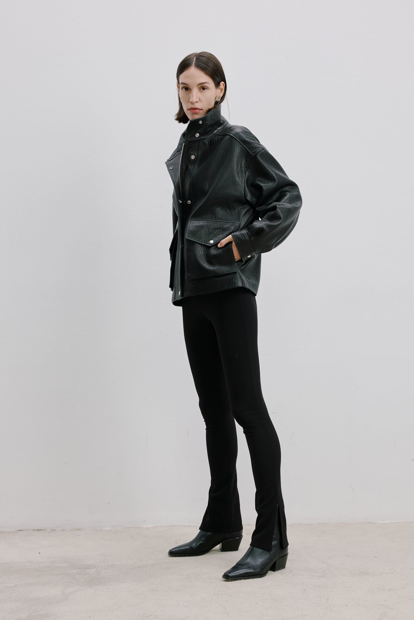 OVERSIZED LEATHER JACKET