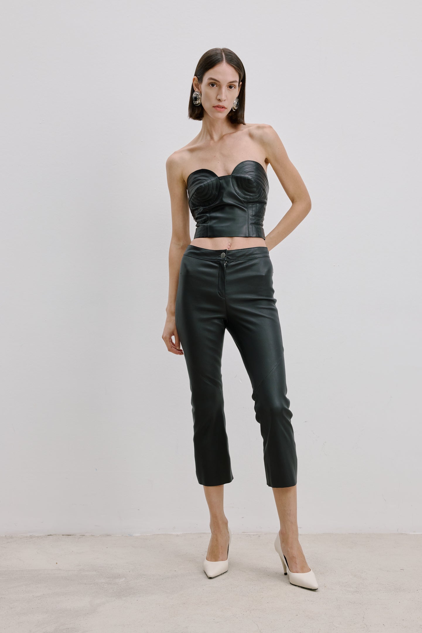 REMOVABLE STRAP LEATHER TOP