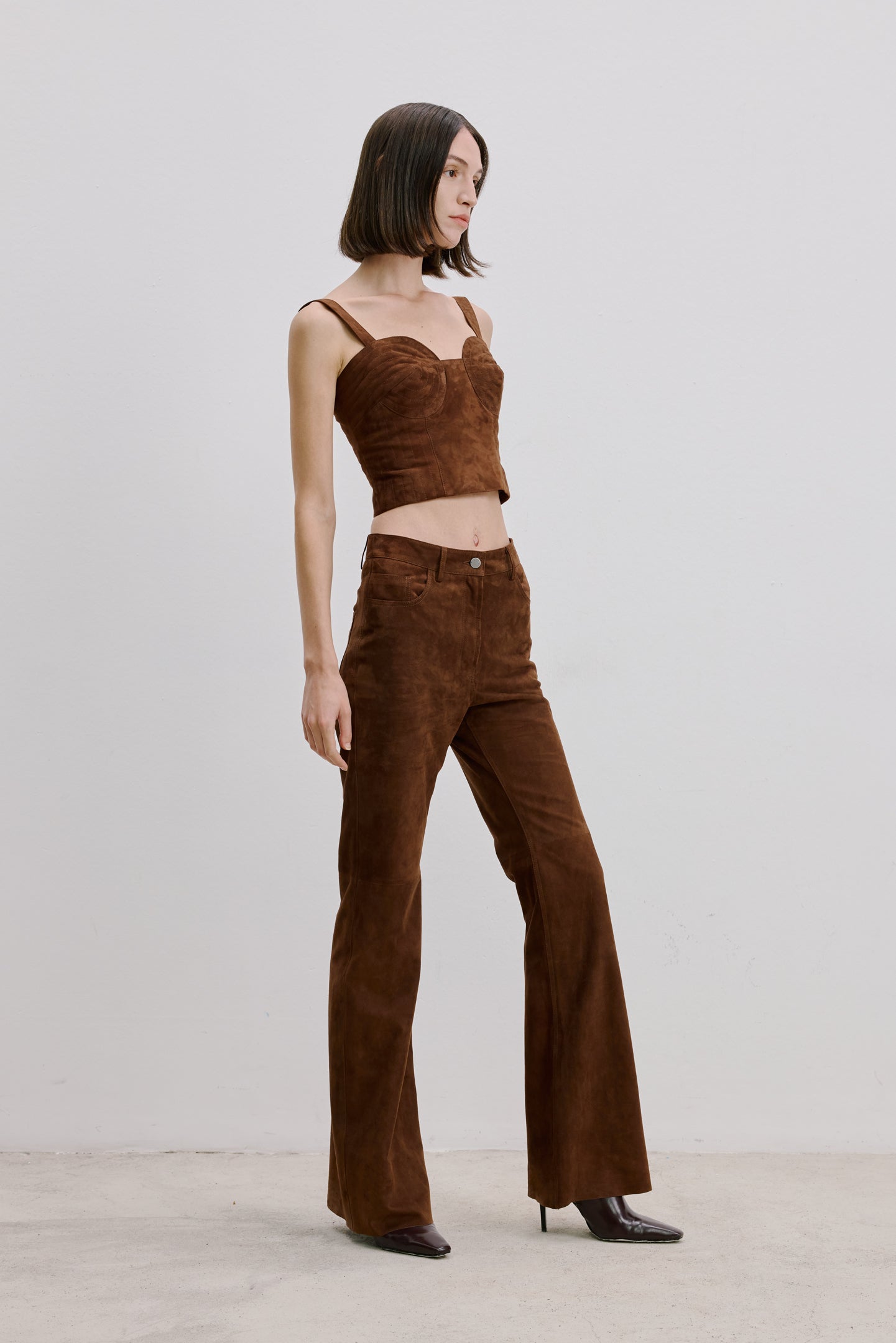 REMOVABLE STRAP SUEDE TOP