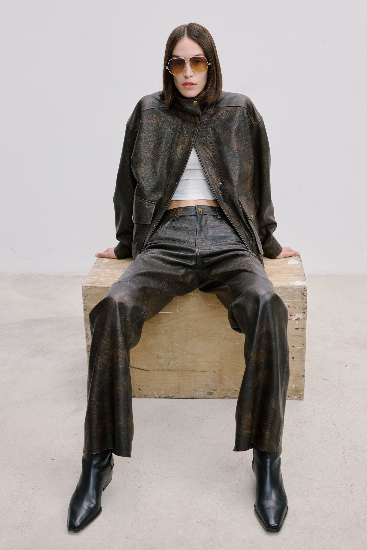 OVERSIZED LEATHER JACKET