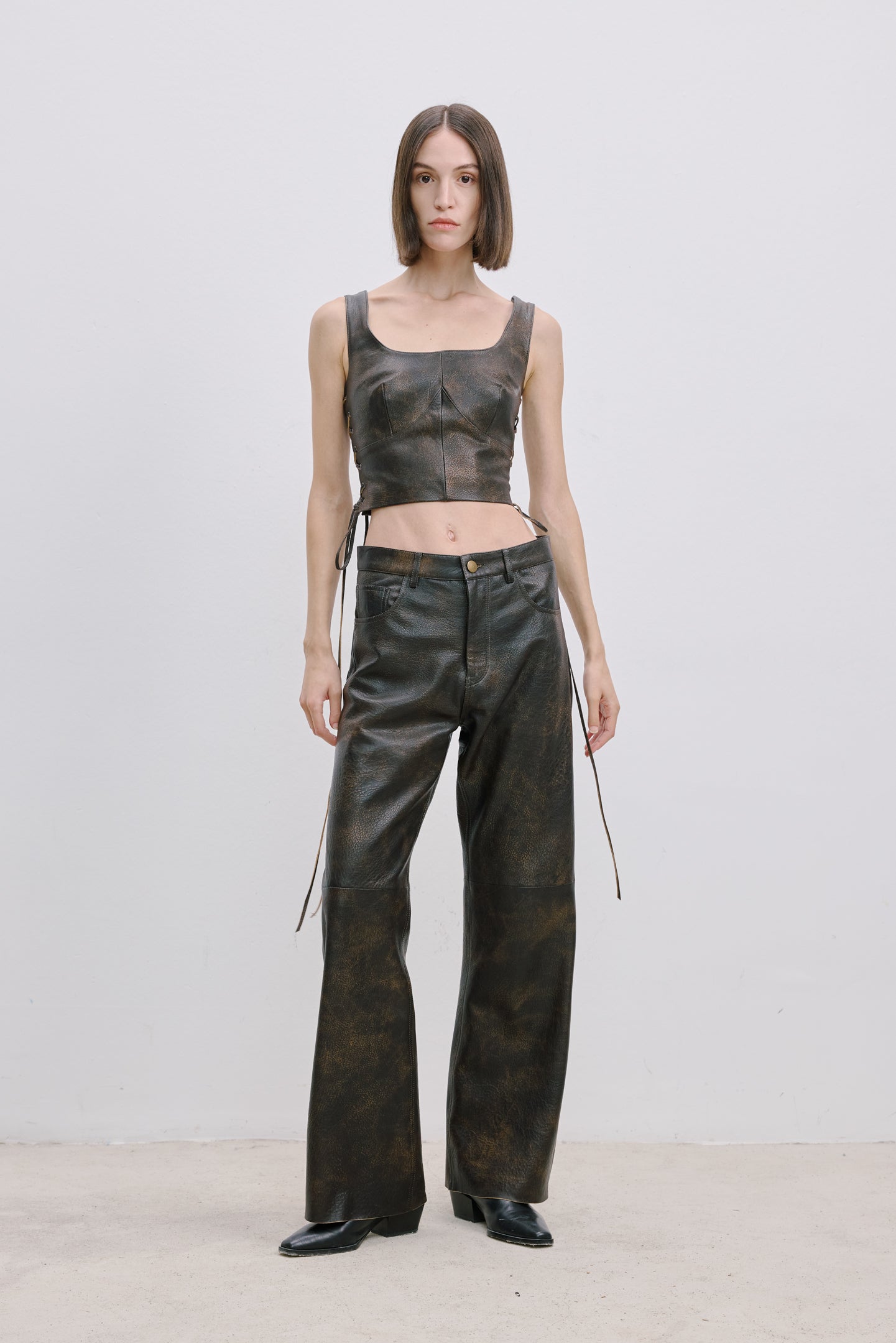 LACE-UP DETAILED LEATHER TOP