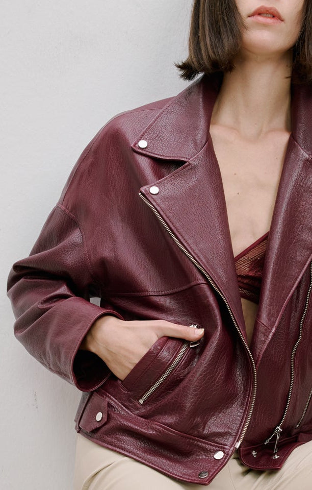 OVERSIZED LEATHER JACKET